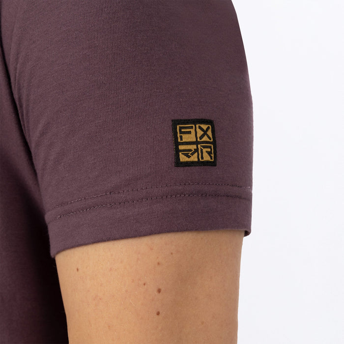 Align_CropTShirt_W_MutedGrape_232235-_8400_ArmDetail