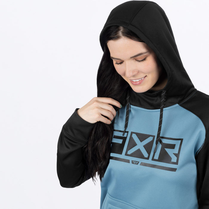 Podioum_Tech_POHoodie_W_SteelBlack_241120-_0310_Detail